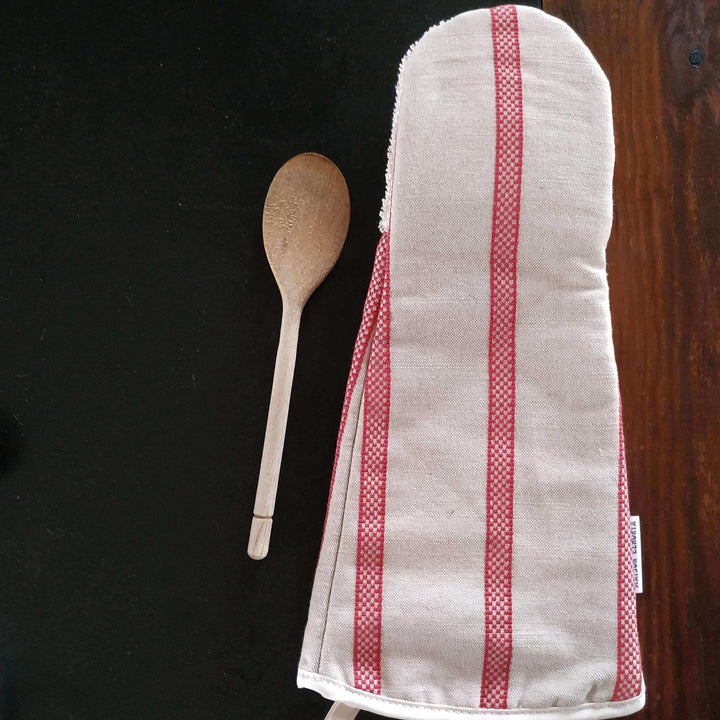 Gauntlet long oven glove linen union with red stripes with a wooden spoon