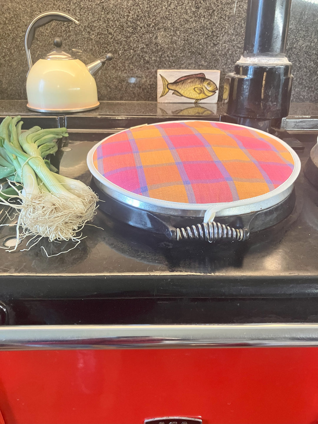 Chef pad for Aga range cooker hob cover lid - Cosy Marigold