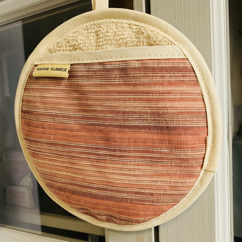  Pot holder red striped close up photo